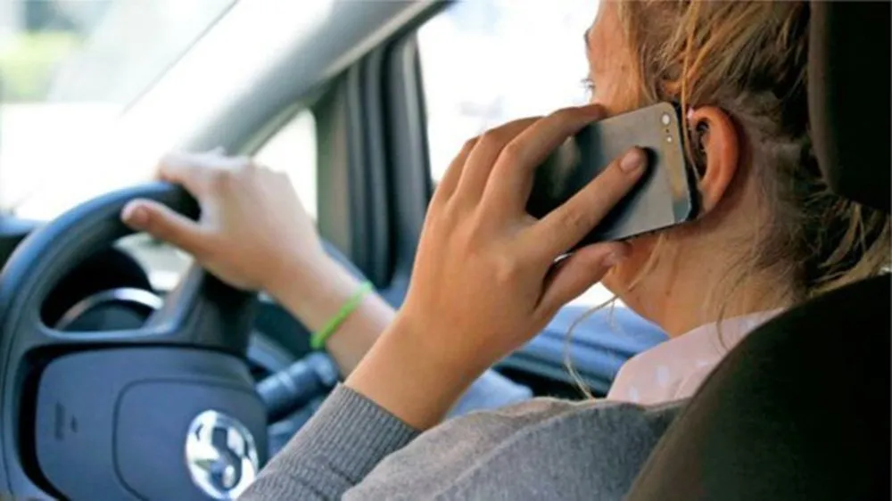 Did-You-Know-Your-Smart-Phone-Is-Stripping-Your-Face