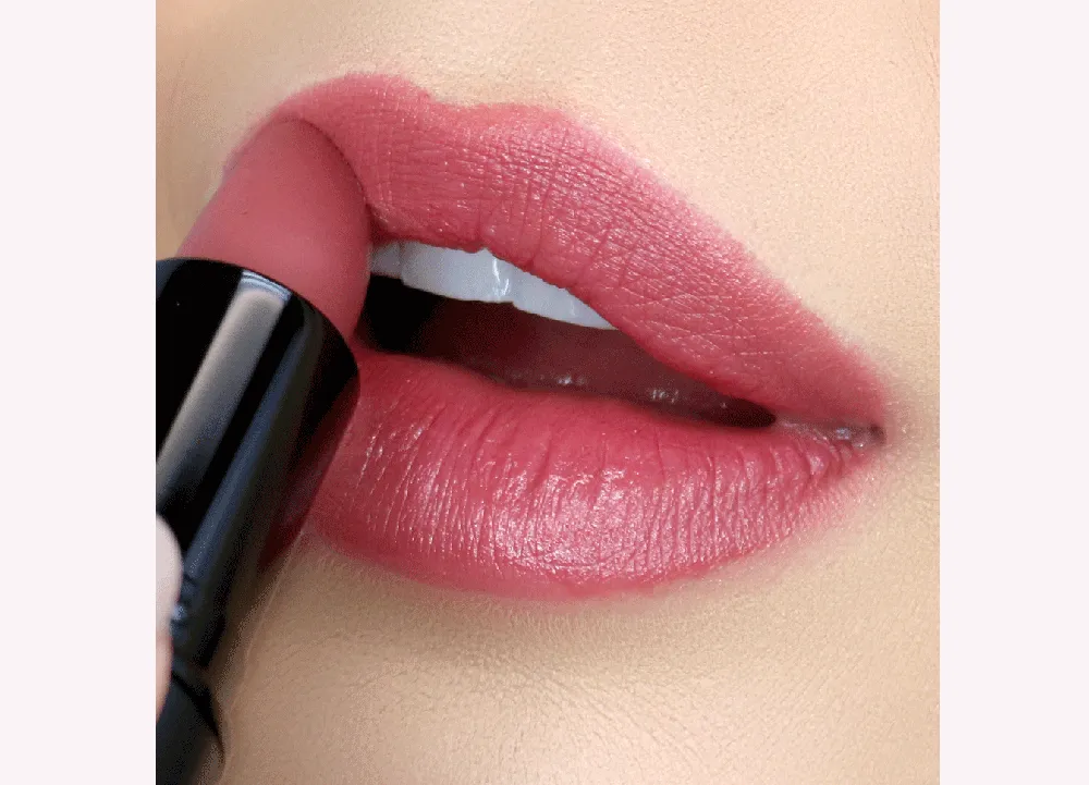 Make-Up-Without-Lipstick-Is-Incomplete-But-Before-Applying-Lipstick-Be-Aware-Of-These-Things