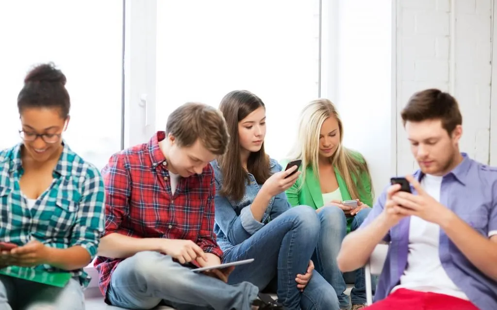 National | Social Media | Technology