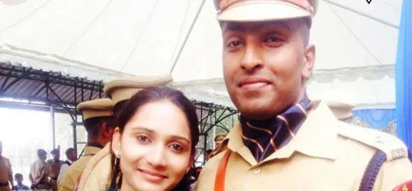 Ips-Officer