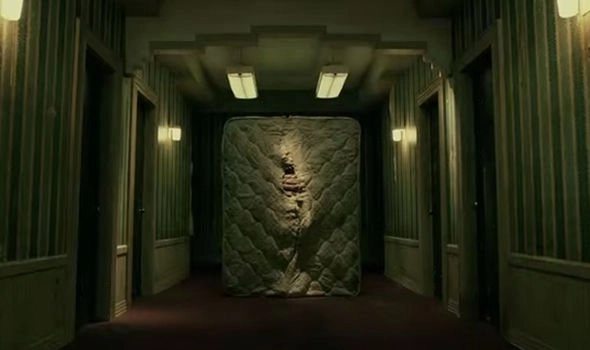 American-Horror-Story-mattress-man