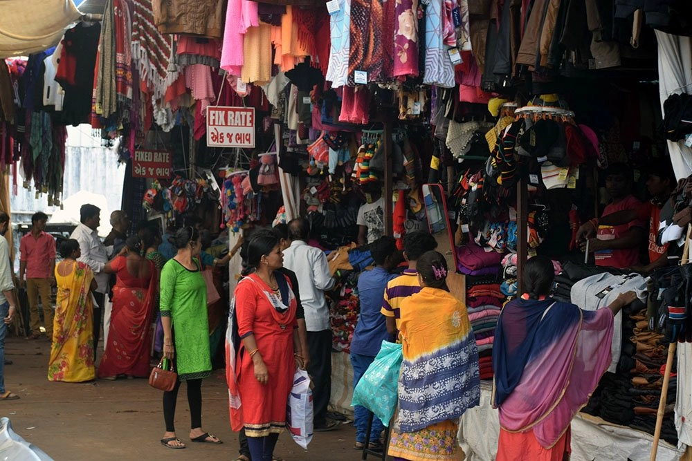 Due to the arrival of winter in Tibetan, Rajkot