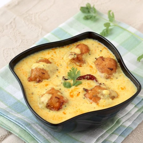 Punjabi Kadhi Pakora1