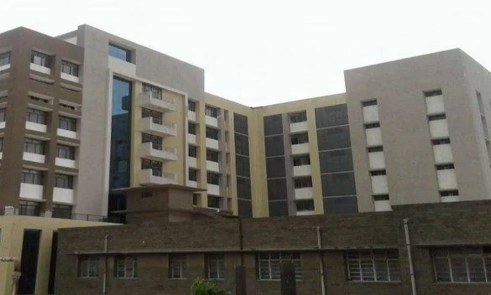 Guru Govind Singh Government Hospital Pandit Nehru Marg Jamnagar Dermatologists 3E27L59.Jpg