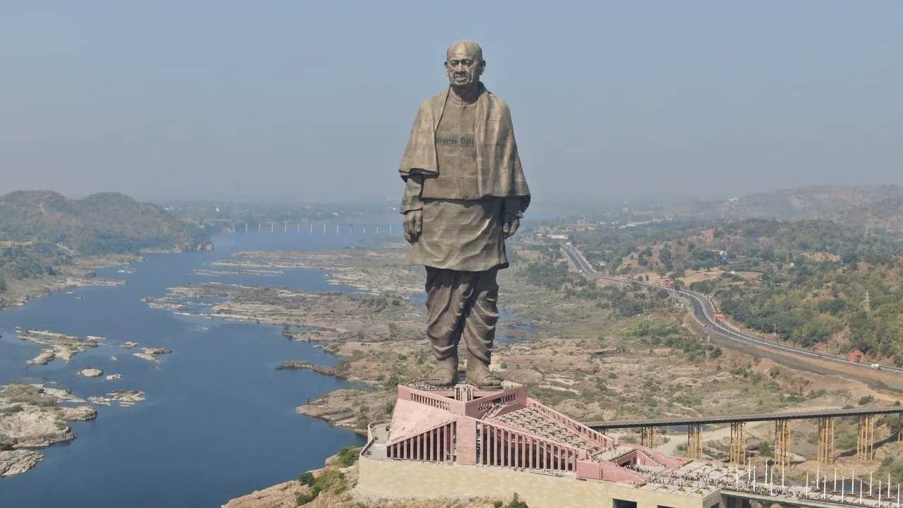 Statueofunitynarmad1 1542284713 Qoycjb