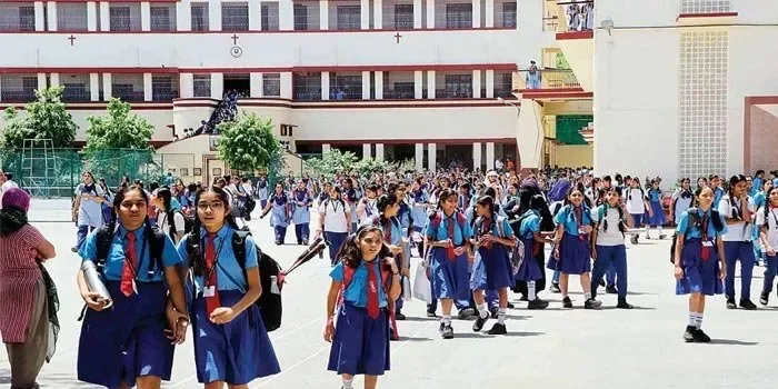 81-Percent-Of-Government-Schools-In-Gujarati-Are-Big