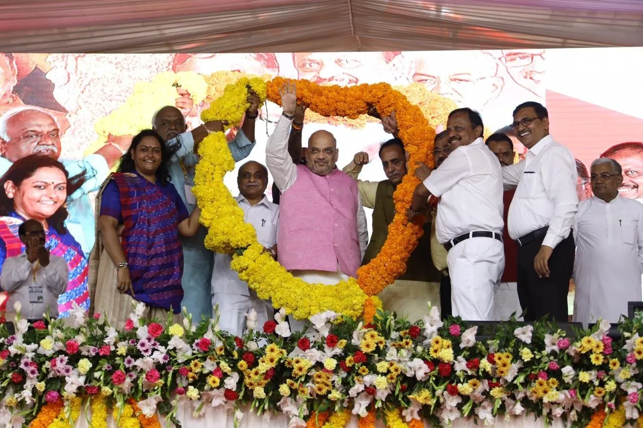 Home-Minister-Amit-Shah-Loses-4-Electric-Buses-In-Ahmedabad