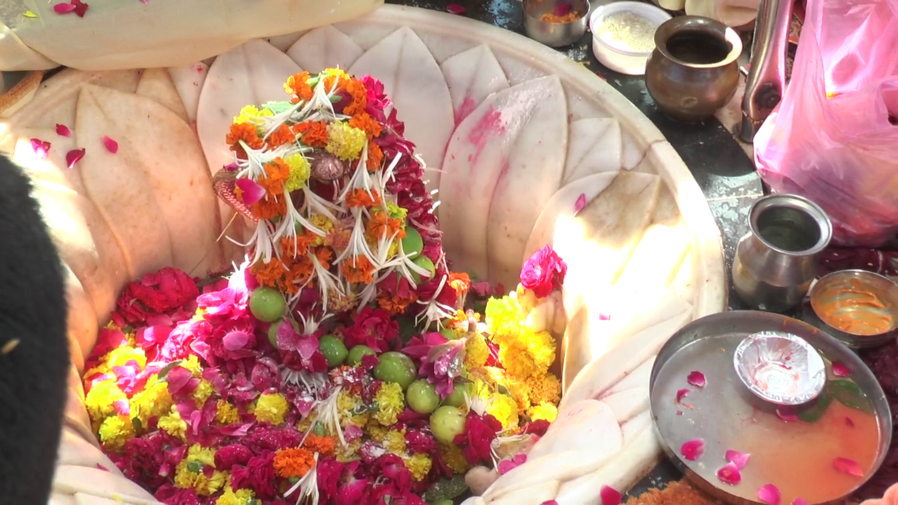 ramnath-mahadev-left-town-many-devotees-joined-varanasi