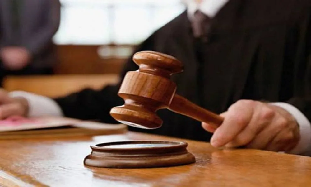 Court Hammer