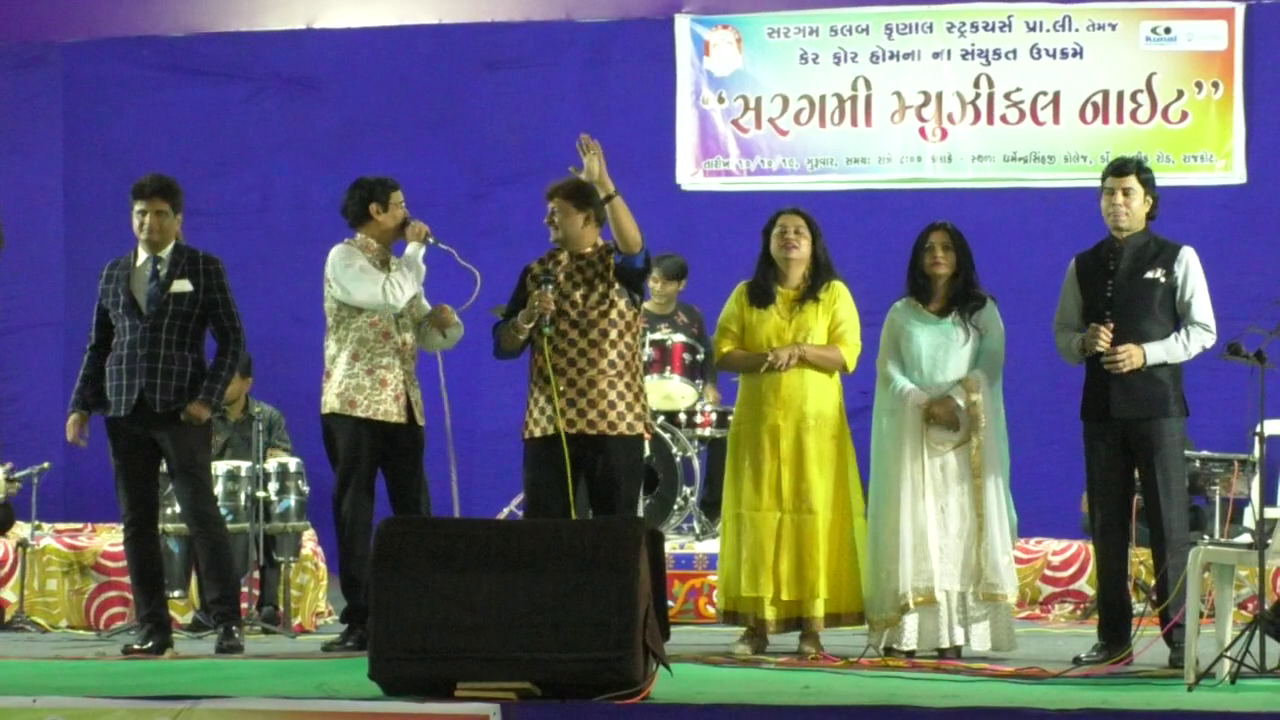 the-public-enjoyed-playback-singers-at-sgt-musical-night