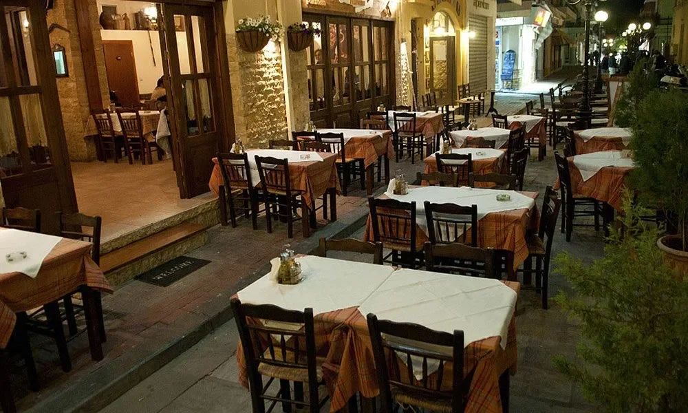 Difference Between Hotel And Restaurant Image 2.Jpg