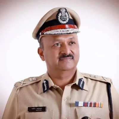 Manoj Ips.jpg