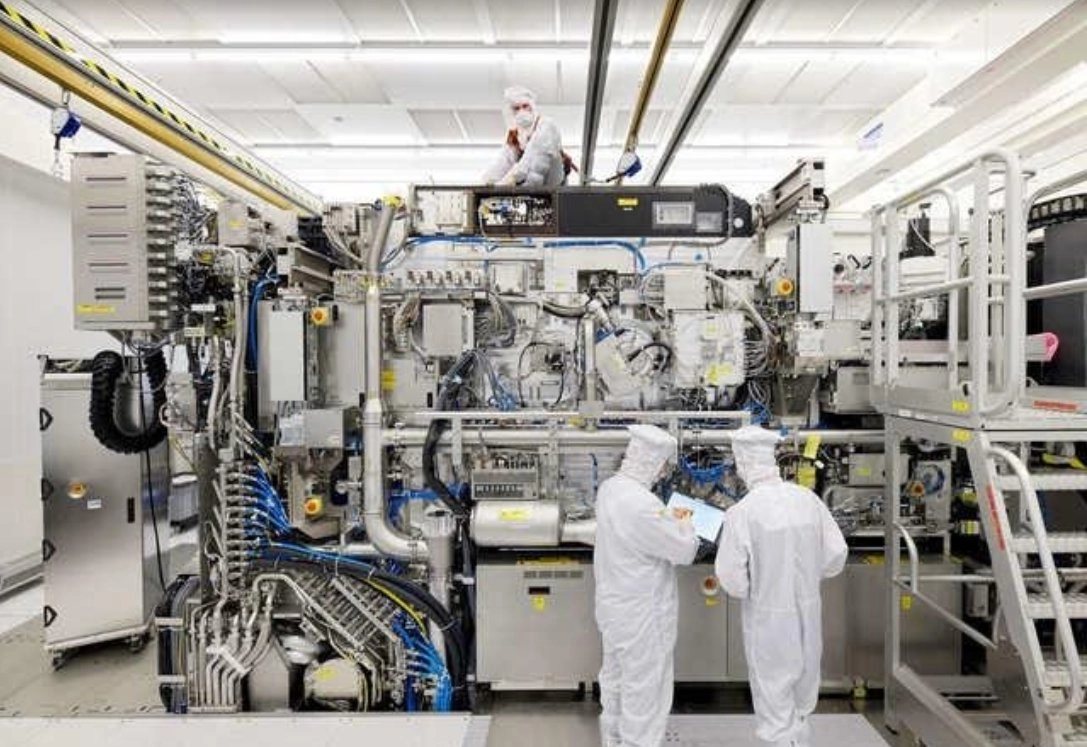 Semiconductor.jpg