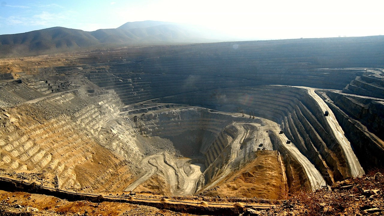 penasquito open pit.jpg