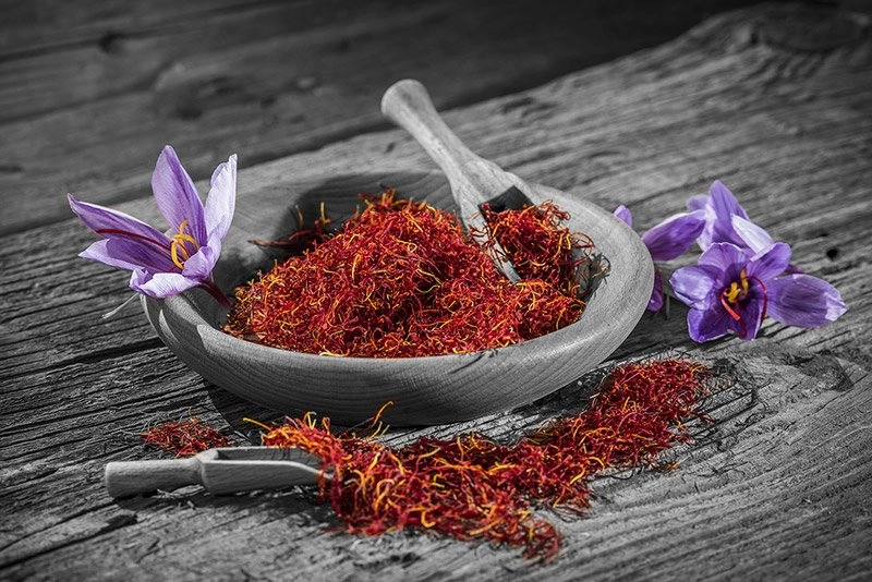 kashmiri saffron.jpg