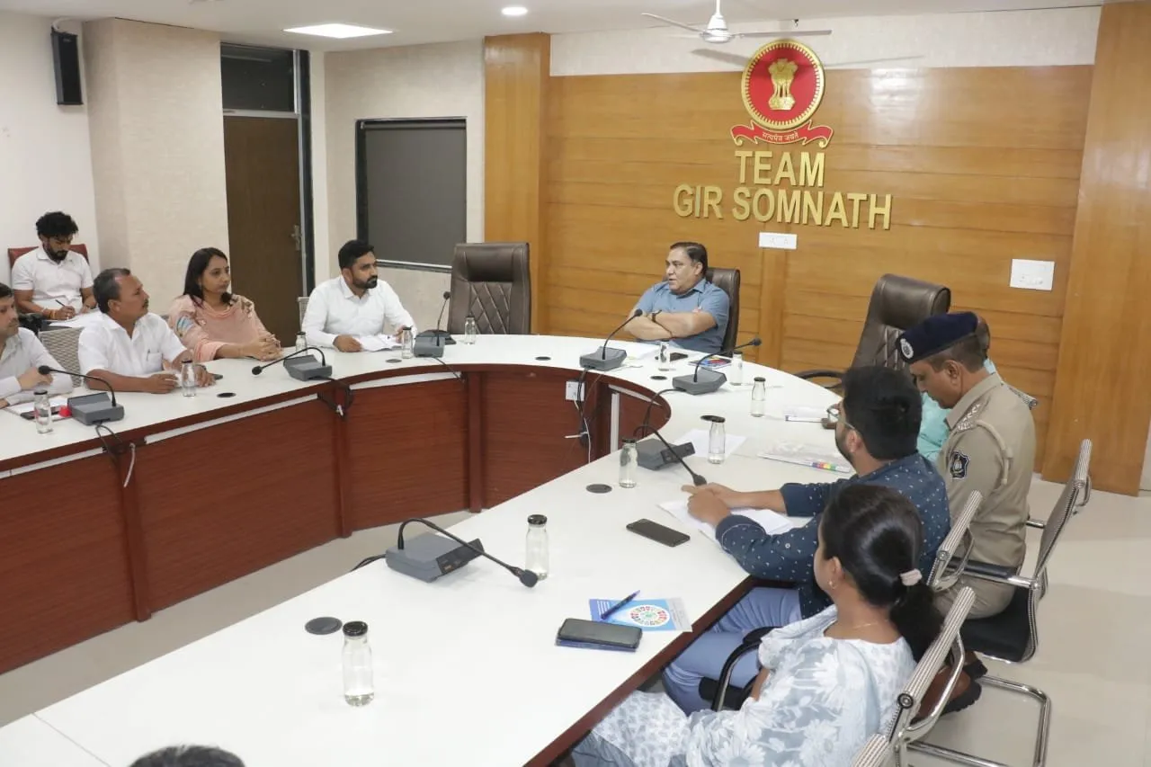A Meeting Was Held Under The Chairmanship Of Bhavnagar Municipal Commissioner.